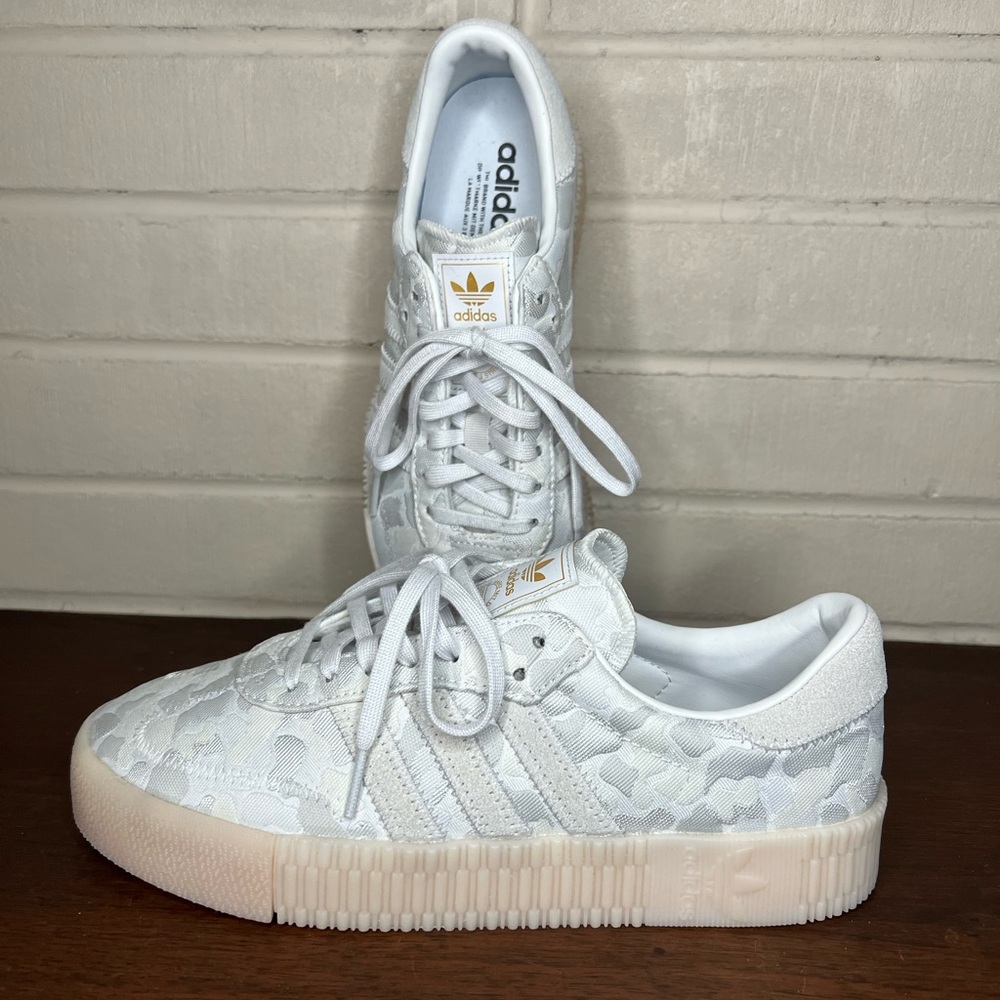 The ADIDAS Sambarose Womans size 9